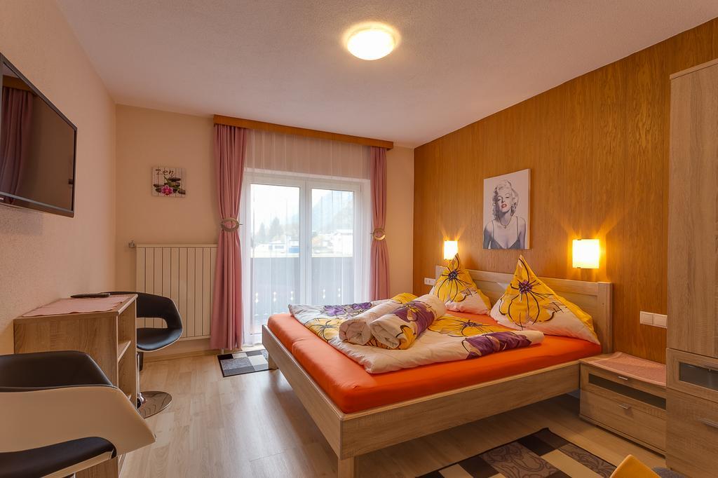 Biancas Ferienwohnung Im Haus Roswitha Tumpen Exterior photo